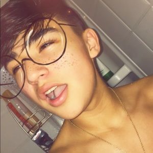 Meet your Posher, Royice